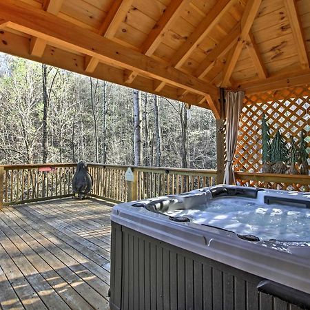 Villa Tree Top Dream Cabin With Hot Tub In Gatlinburg! Extérieur photo