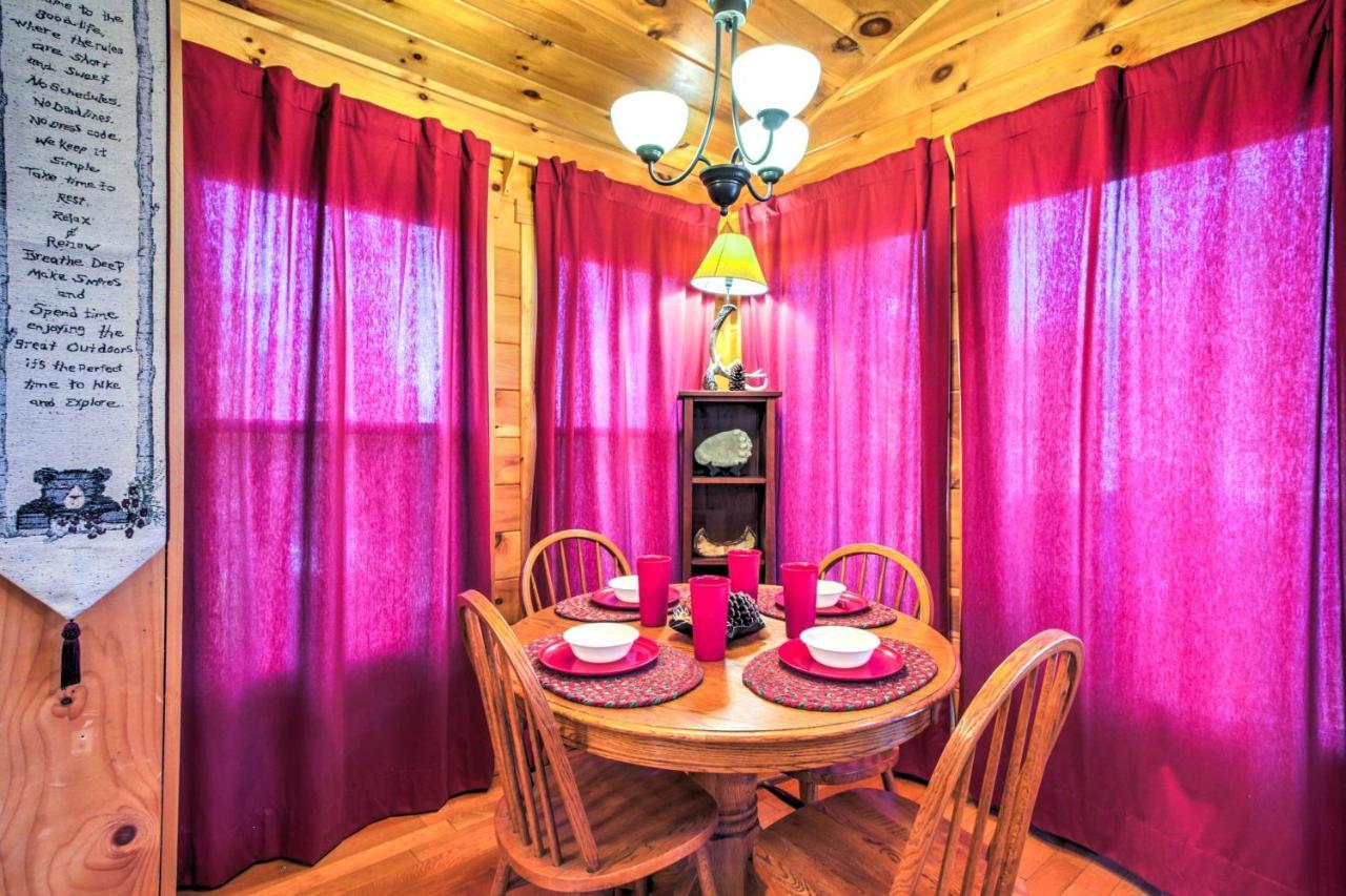 Villa Tree Top Dream Cabin With Hot Tub In Gatlinburg! Extérieur photo