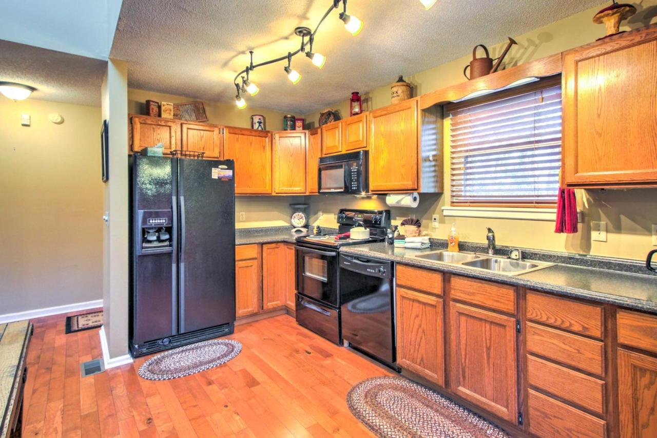 Villa Tree Top Dream Cabin With Hot Tub In Gatlinburg! Extérieur photo